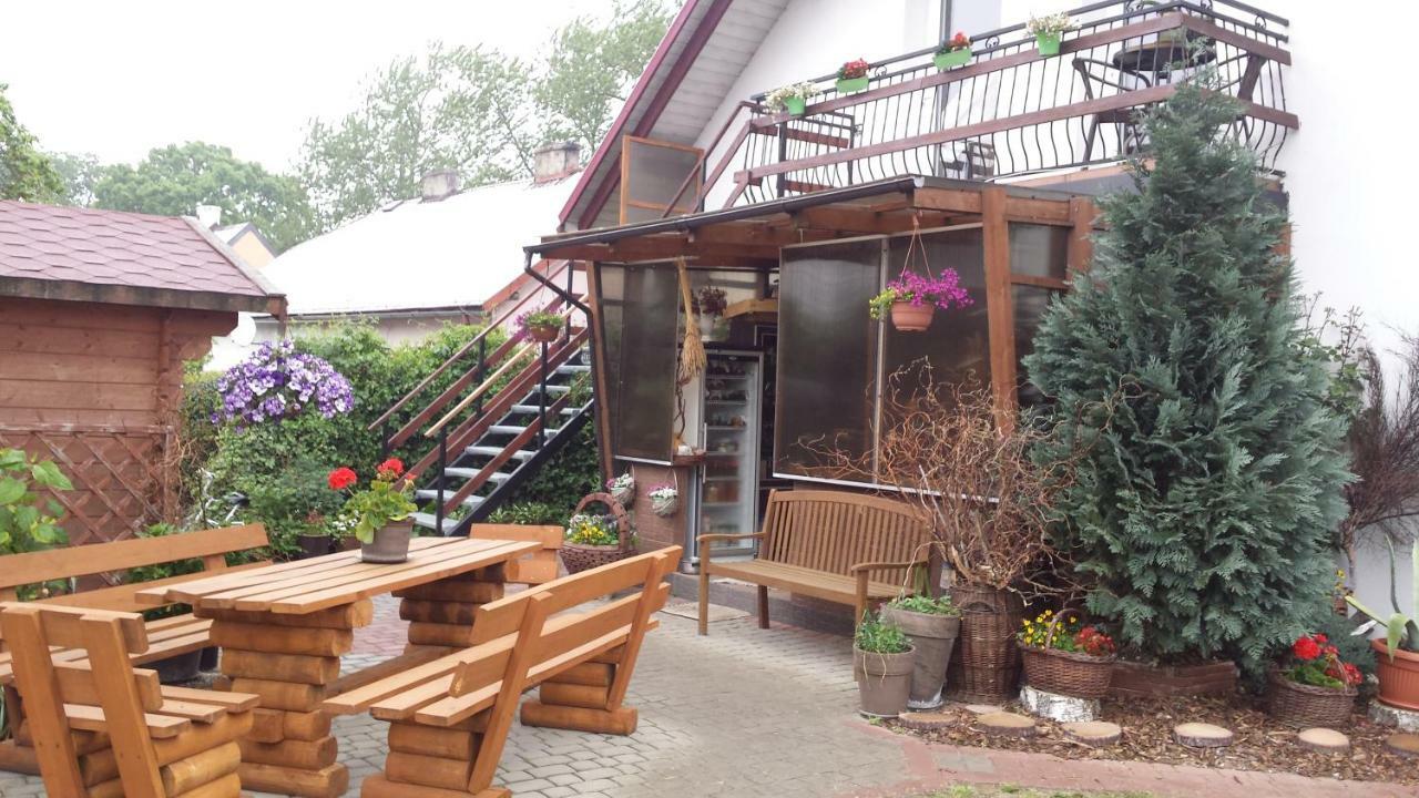 Pokoje Goscinne Renata Knitter Komnino Bagian luar foto